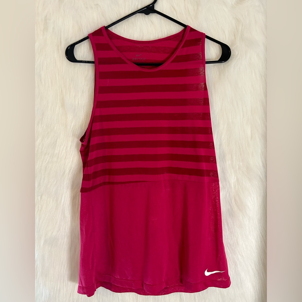 Nike Dri-Fit Tank Top Women's Small Breathe Striped Fuchsia Sheer